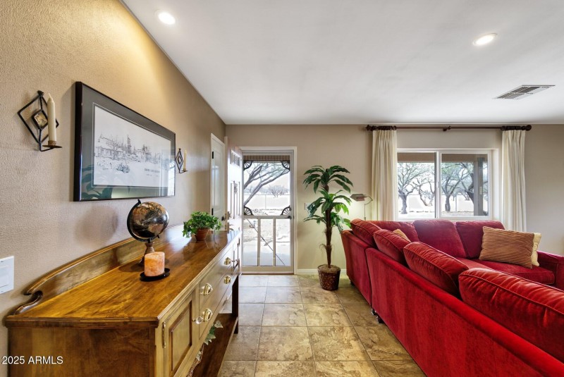 082106-4696 South Burro Drive