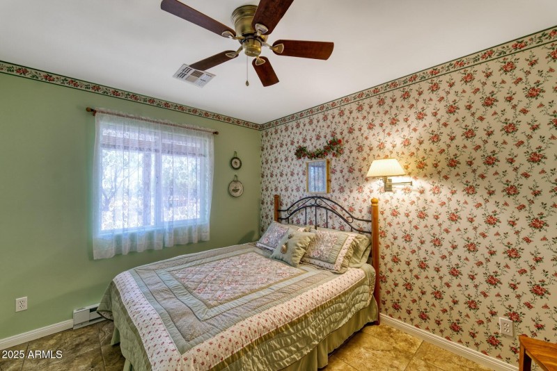 082143-4696 South Burro Drive