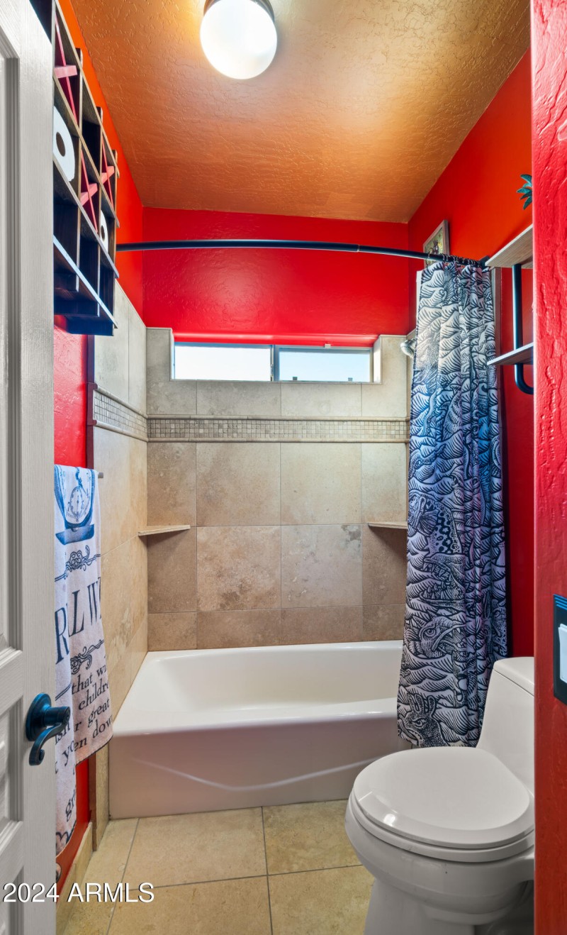 Jack and Jill Bedrooms4