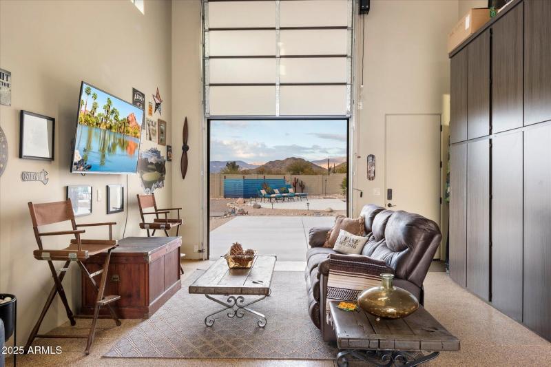 36-RV Garage 2