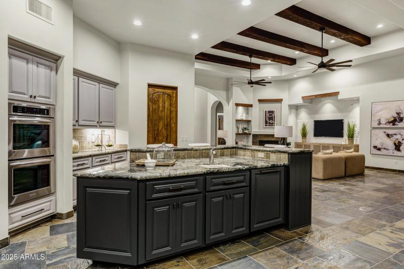 4327 E Capricorn Pl-13