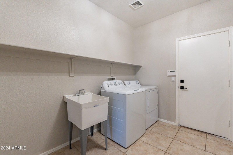 37-web-or-mls-Carlos-HD-37