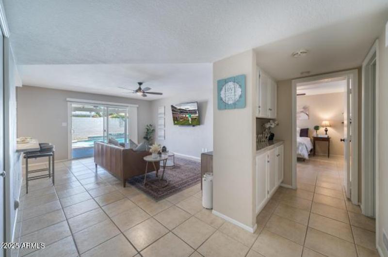 family room and guest room access