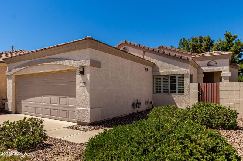 3228 E Fremont Rd