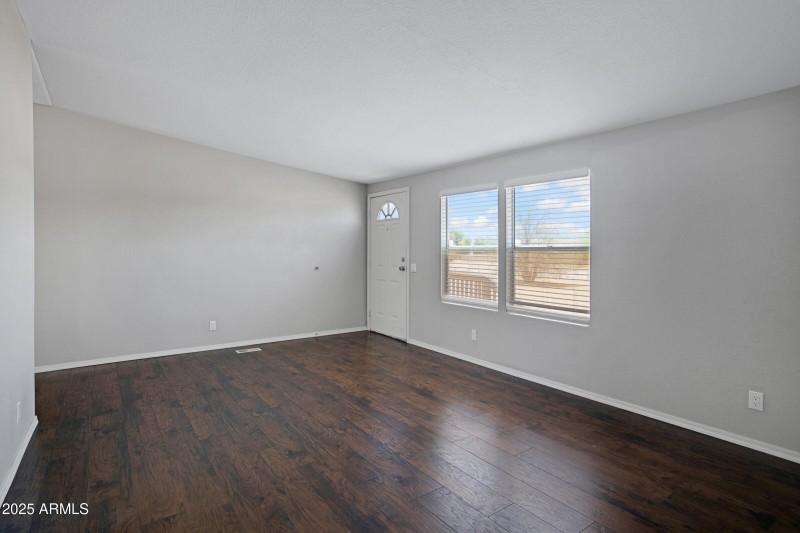 10438 E Bella Ln-11