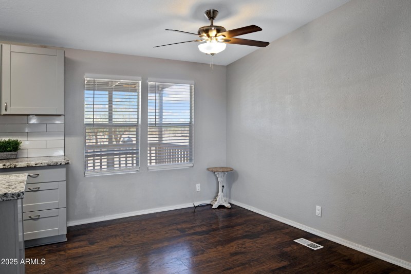 10438 E Bella Ln-12