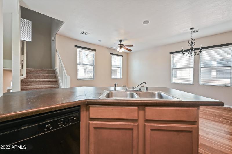 ocupix-9233EN1153-13