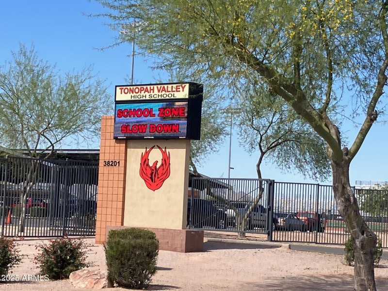 TONOPAH HIGH SCHOOL READER BOARD