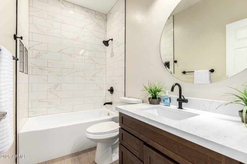 2nd Bathroom
