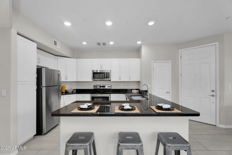 10-web-or-mls-Gilbert-11