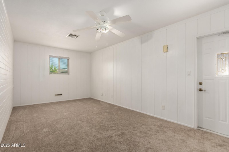 Bonus Room with Natural Light