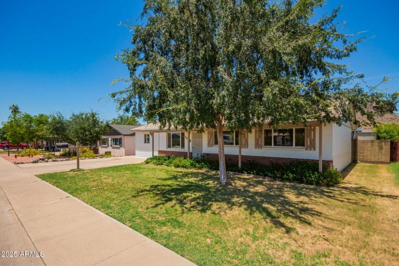 Welcoming Front Lawn
