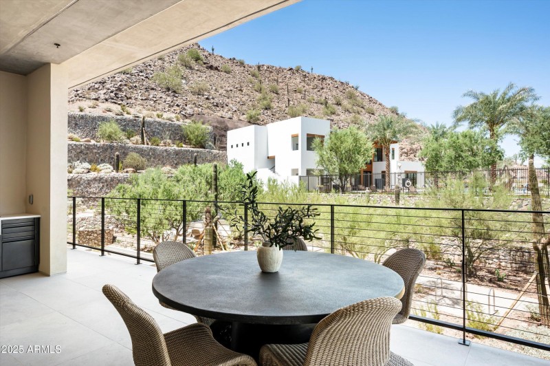 05-21 Ascent Unit210-5