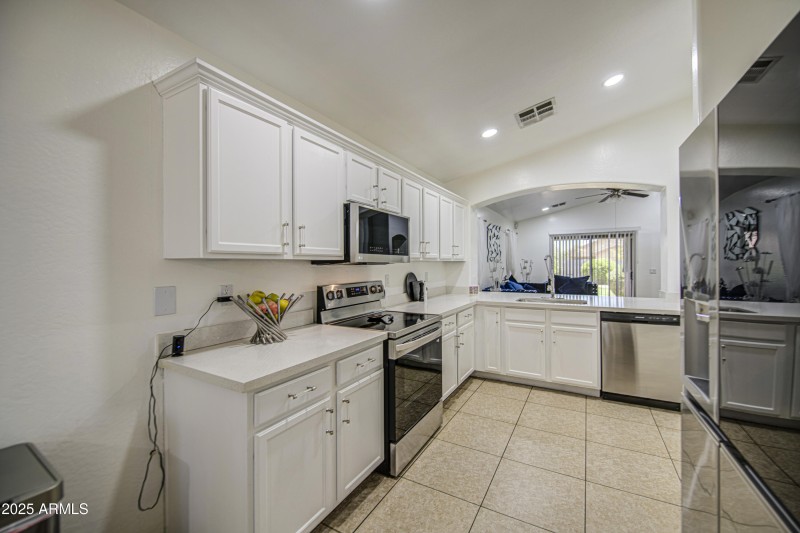 Kitchen 11