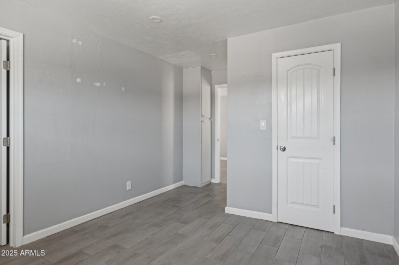 18-web-or-mls-20-w-sunnyslope-ln
