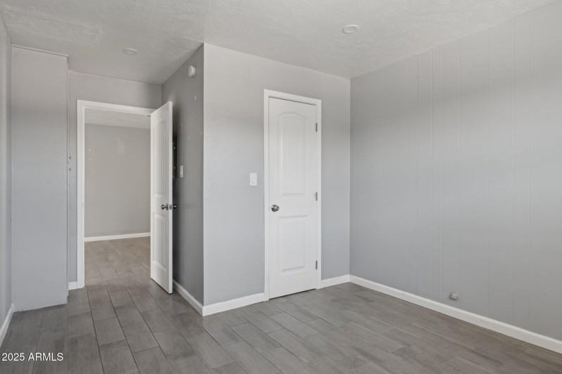 20-web-or-mls-20-w-sunnyslope-ln