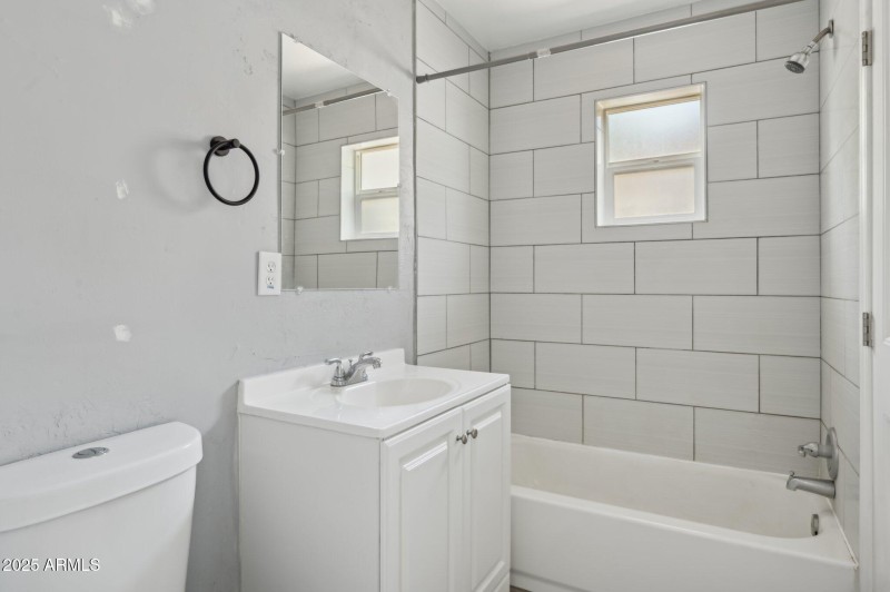 21-web-or-mls-20-w-sunnyslope-ln