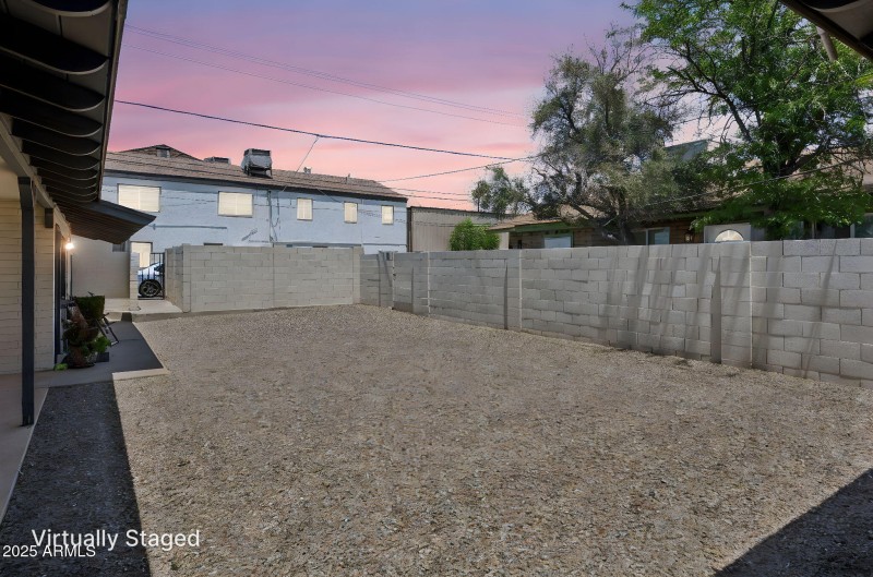 36-web-or-mls-20-w-sunnyslope-ln