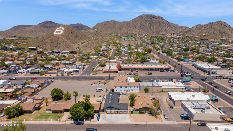 44-web-or-mls-20-w-sunnyslope-ln