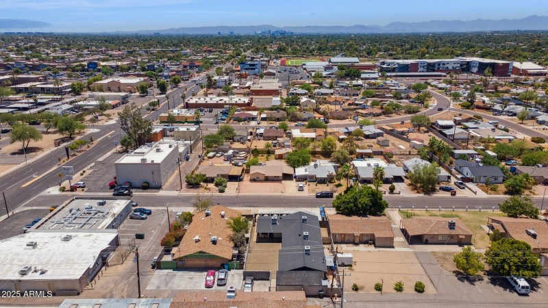 47-web-or-mls-20-w-sunnyslope-ln
