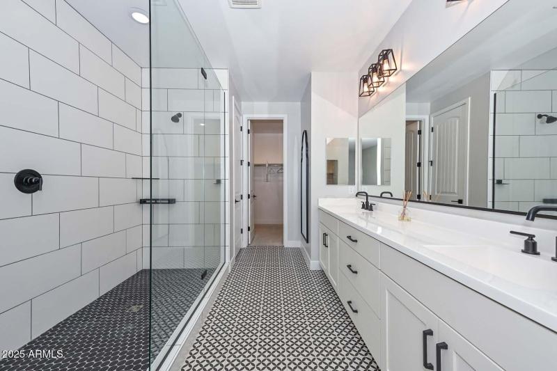 Spa-Inspired Primary Bath