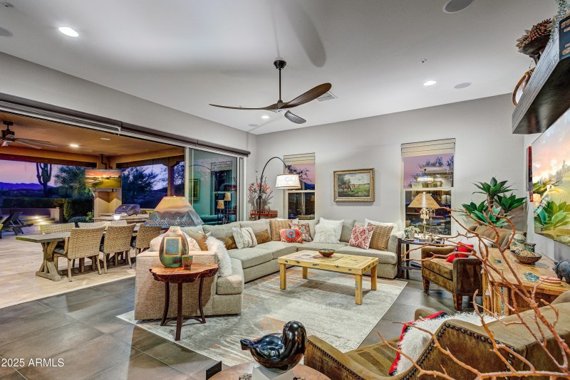 017_Living Room