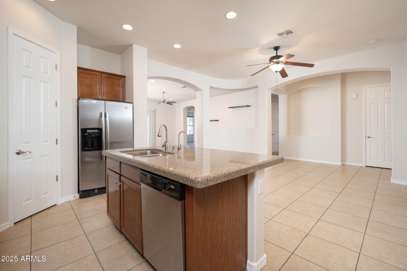 12_Kitchen_03