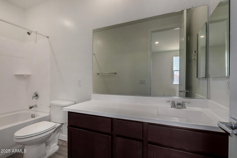 Bedroom 2 Ensuite Bathroom