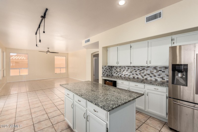 15 - Granite View