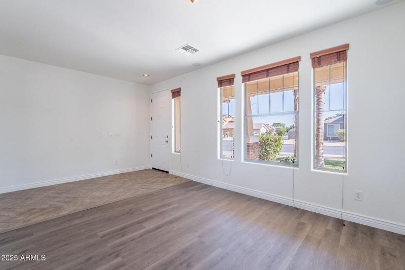 5-web-or-mls-Gleneagle-5