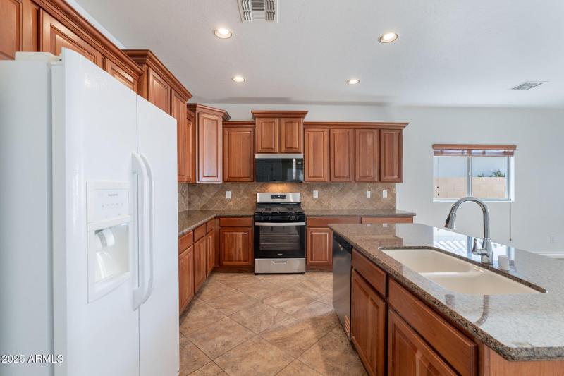 9-web-or-mls-Gleneagle-9