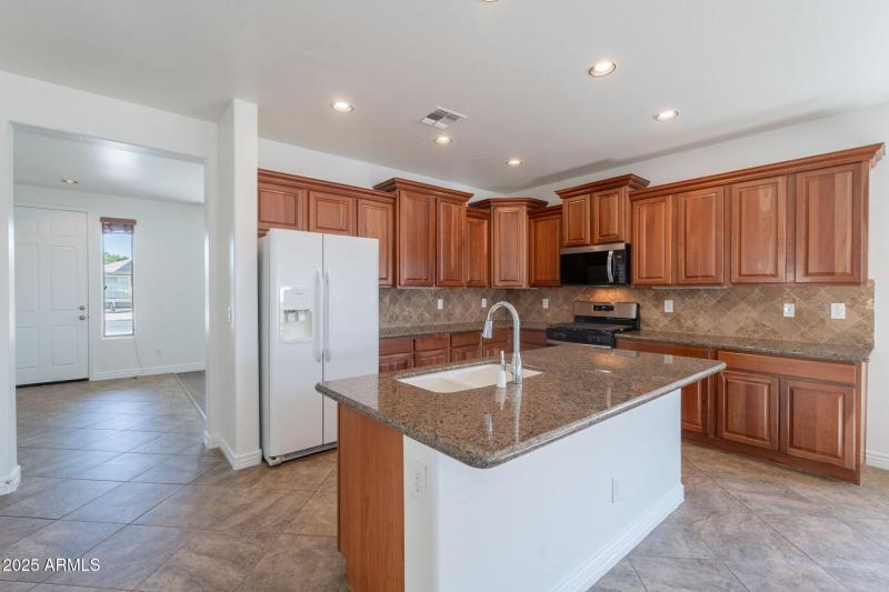 10-web-or-mls-Gleneagle-10