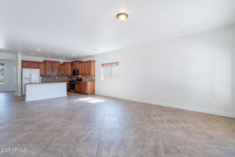 16-web-or-mls-Gleneagle-16