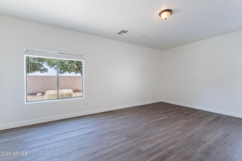 20-web-or-mls-Gleneagle-20