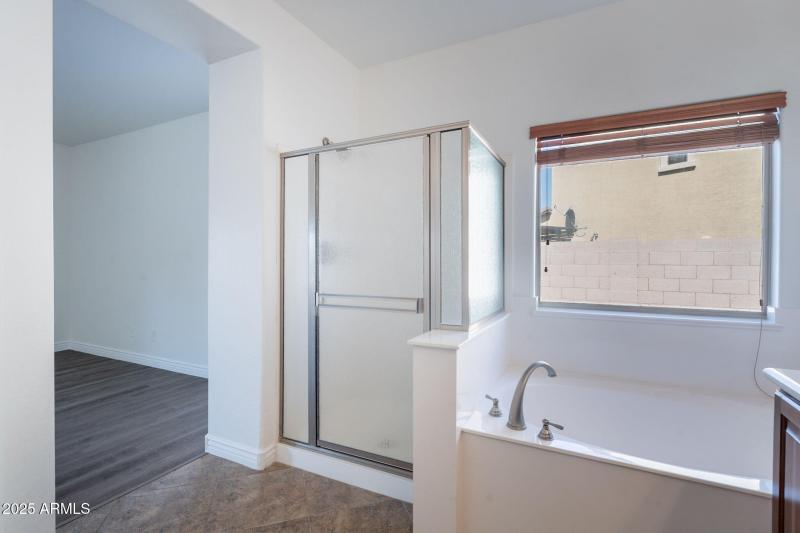 21-web-or-mls-Gleneagle-21