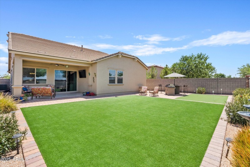 Entertainer's backyard
