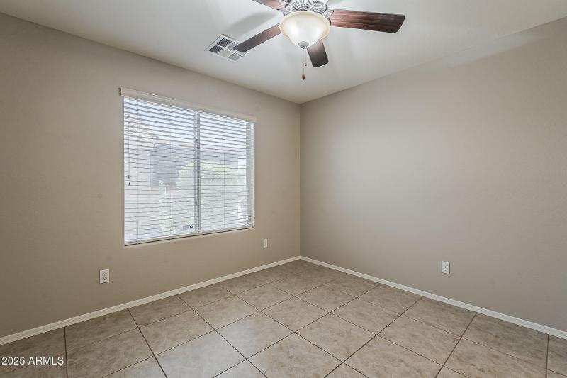 26-web-or-mls-Golden Ct-26