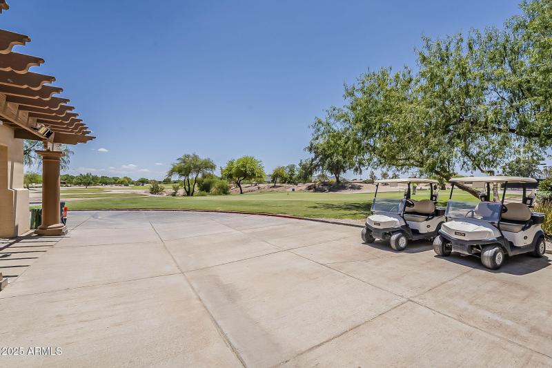 41-web-or-mls-Golden Ct Community-4