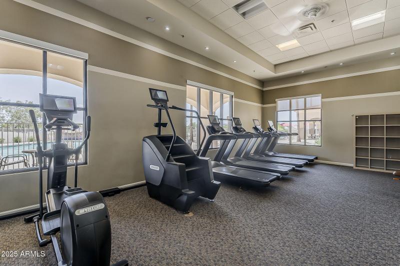 47-web-or-mls-Golden Ct Community-10