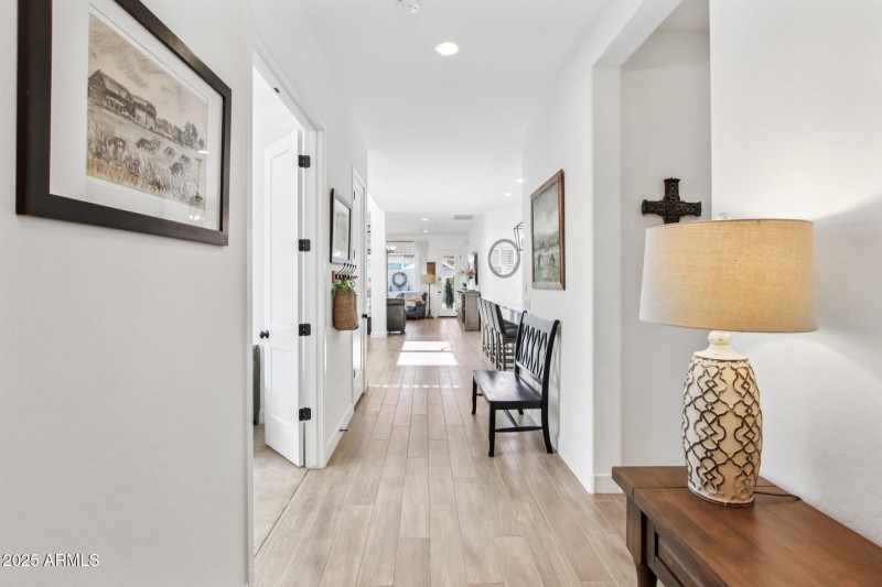 5-web-or-mls-E Torino Ave-S1007-005