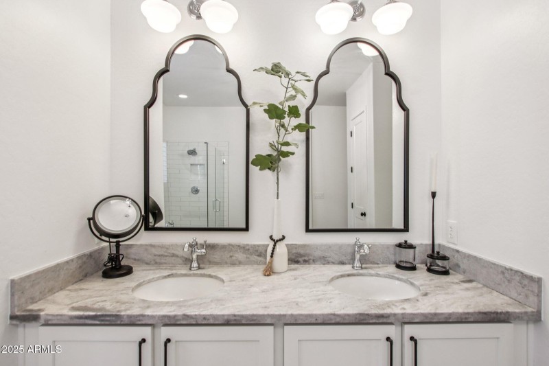 31-web-or-mls-E Torino Ave-S1007-031