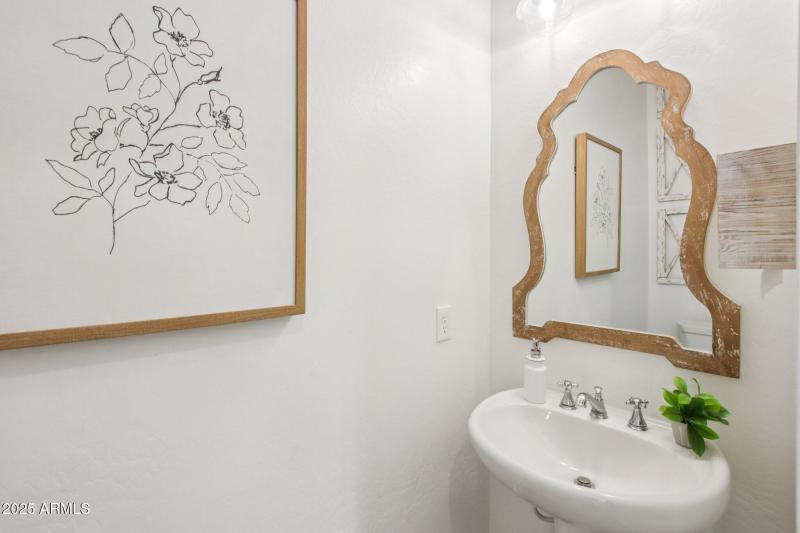 37-web-or-mls-E Torino Ave-S1007-037