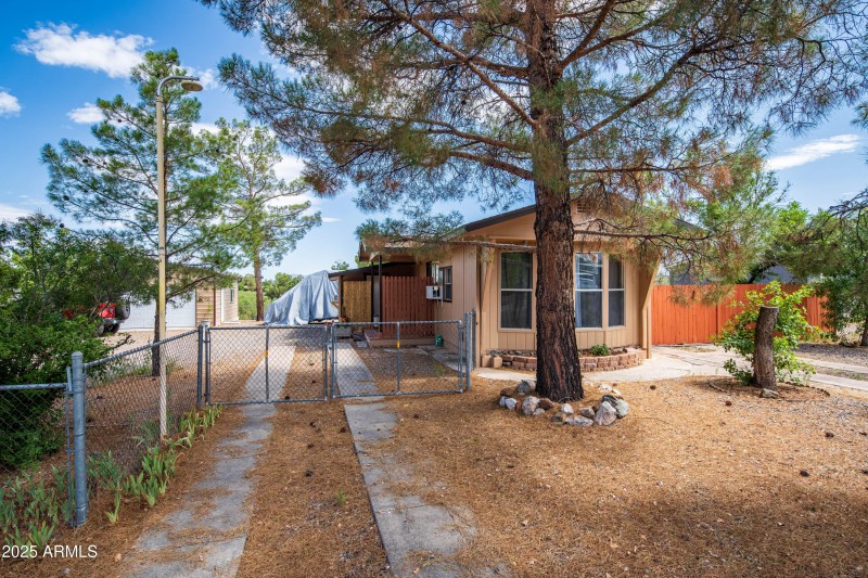 Fully Fenced Yard