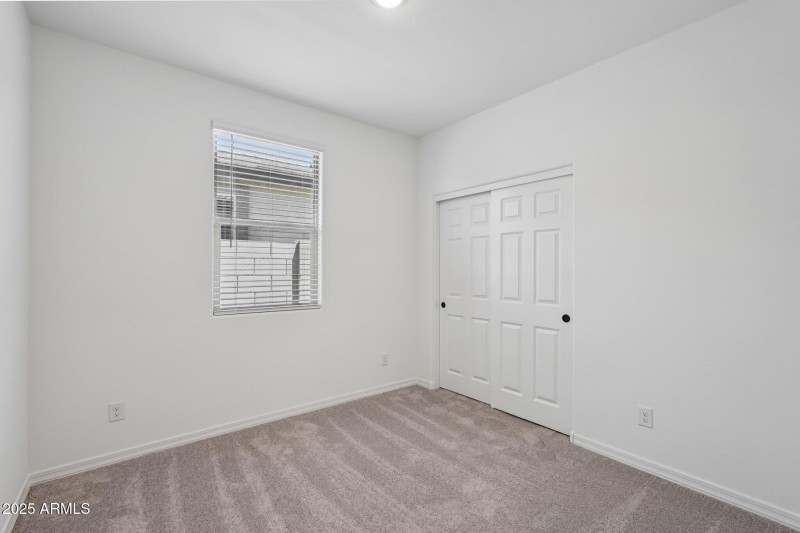 26-web-or-mls-S 95th Dr-S1207-022
