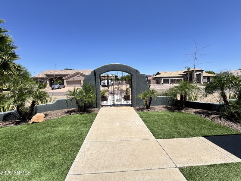 Front Courtyard 2