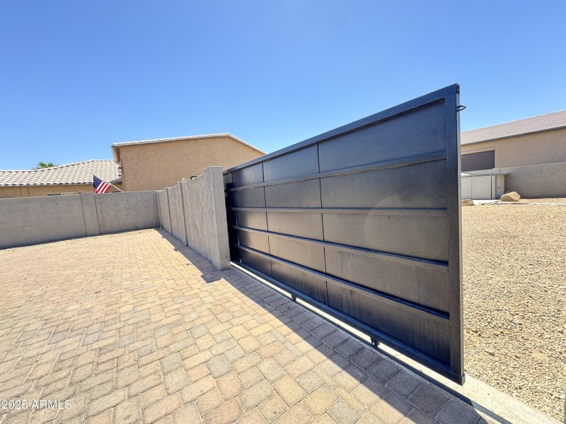 Rolling RV Gate