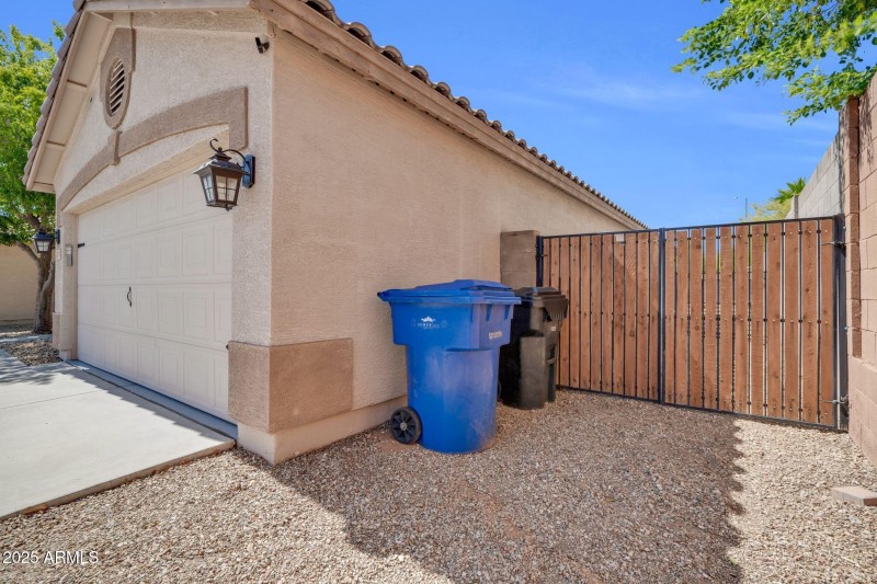 15781 W Watson Ln-4