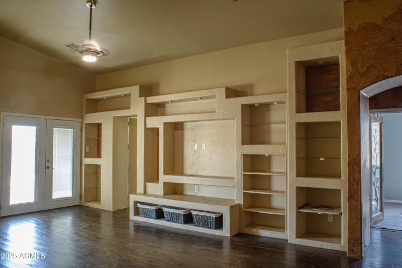 Built in entertainment shelf