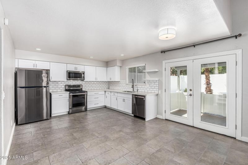 16 Northridge