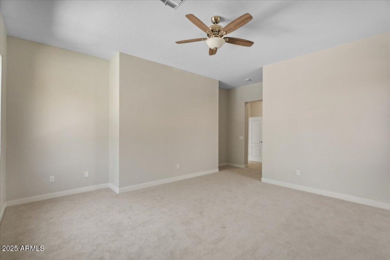 18-Primary bedroom